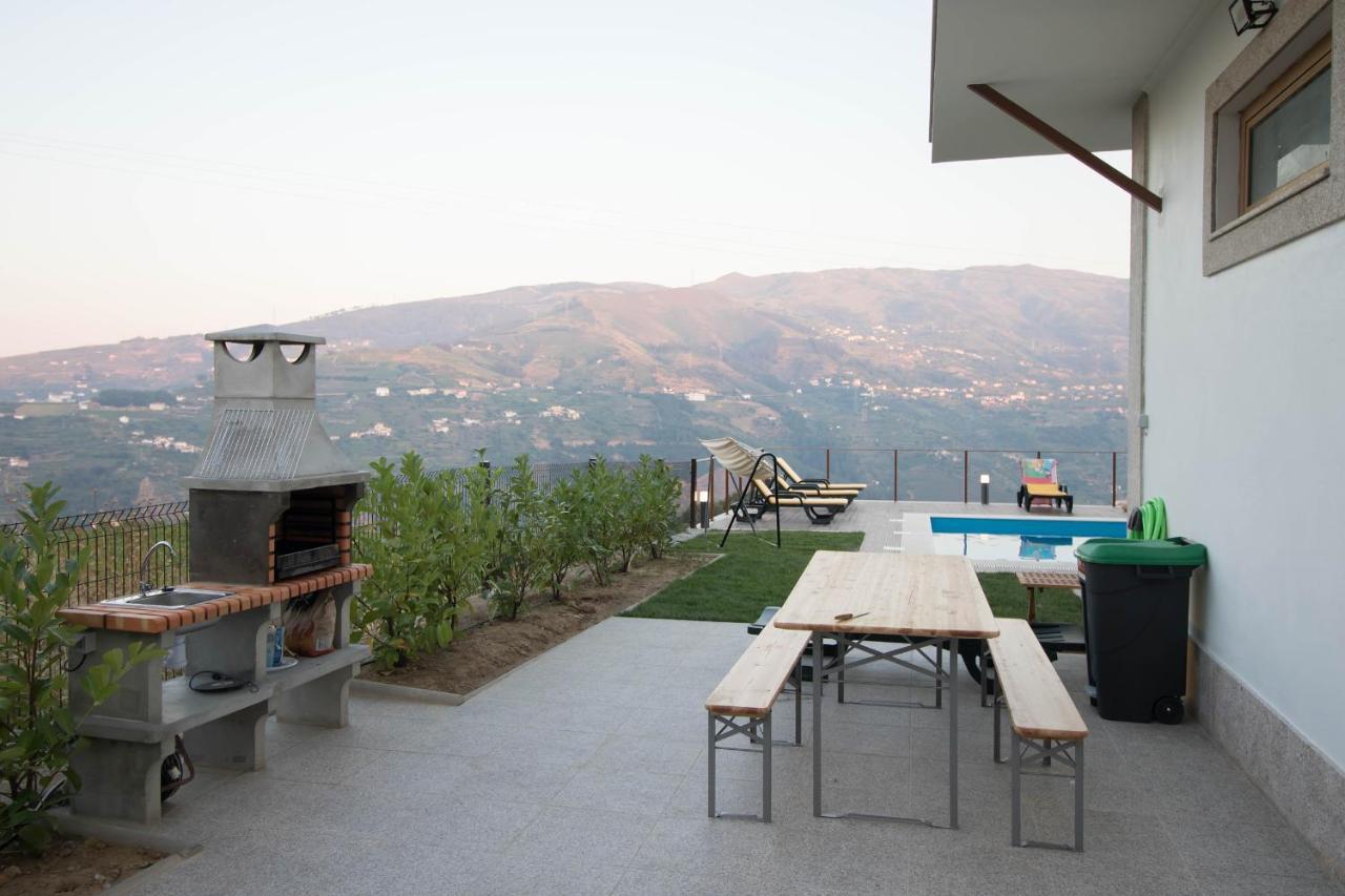 Vila Douro Guesthouse เมเซาฟริโอ ภายนอก รูปภาพ