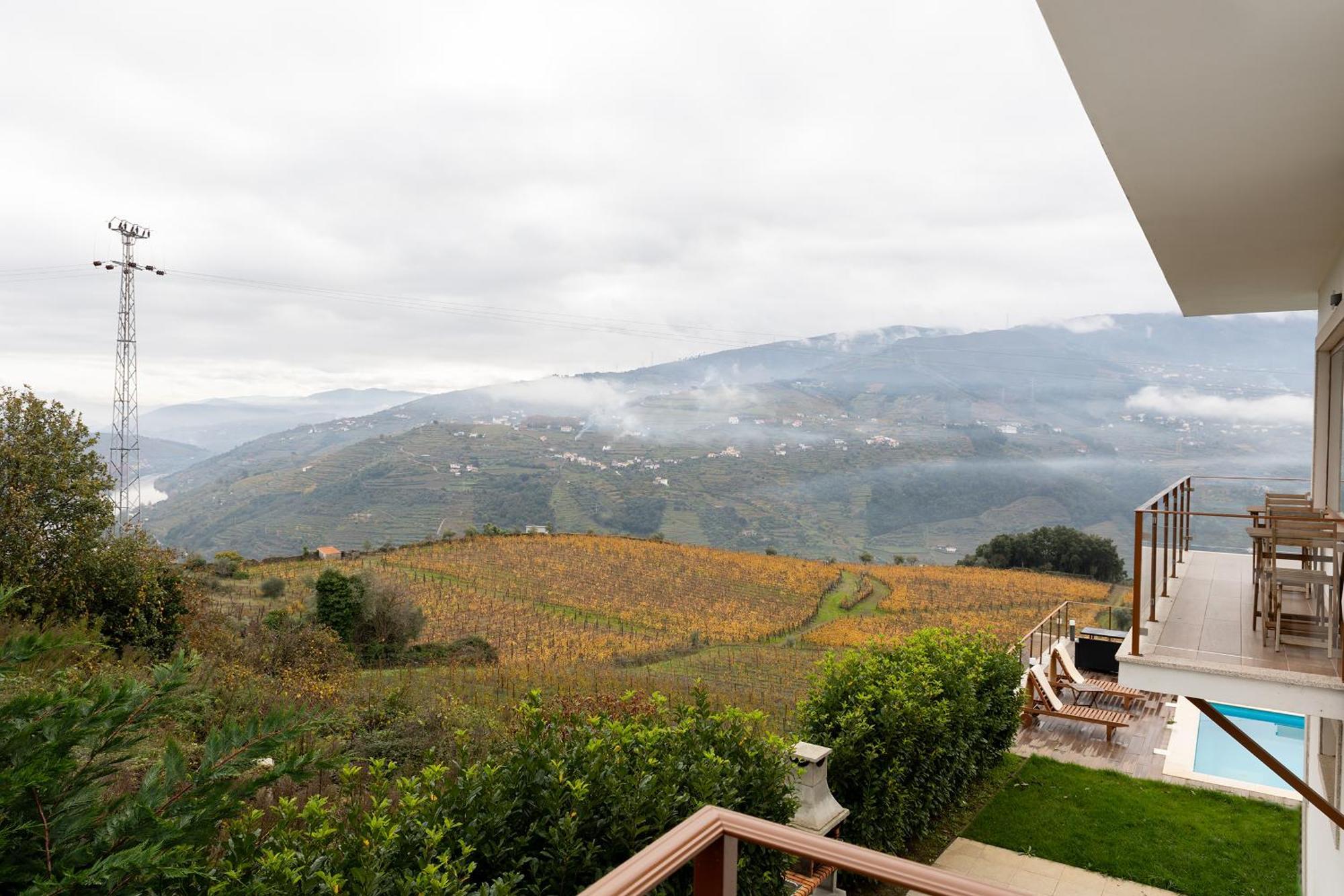 Vila Douro Guesthouse เมเซาฟริโอ ภายนอก รูปภาพ