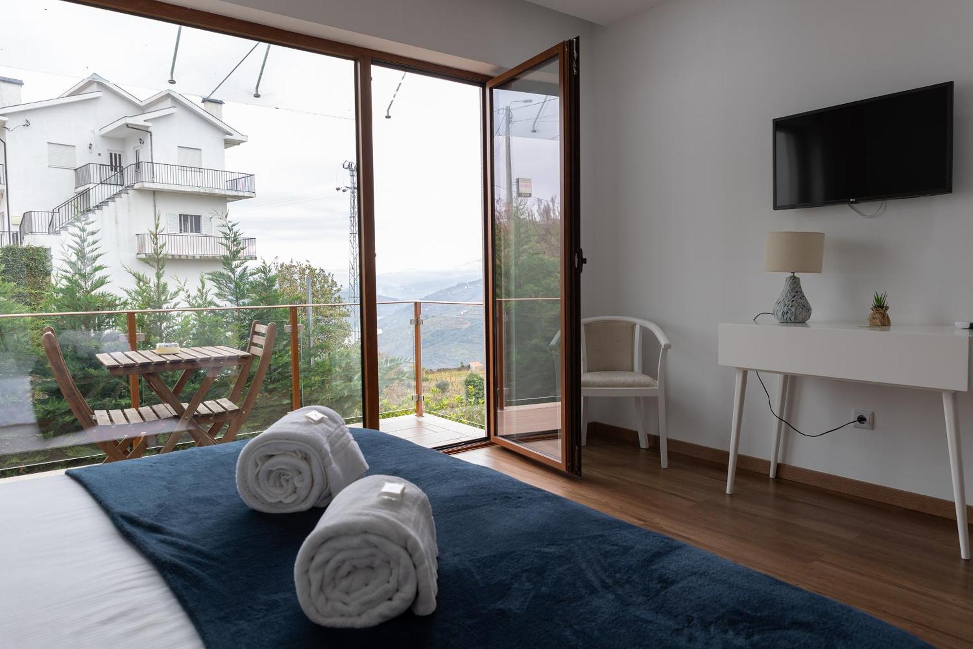 Vila Douro Guesthouse เมเซาฟริโอ ภายนอก รูปภาพ